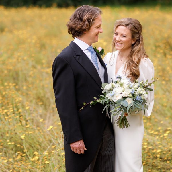 how to choose a wedding photographer