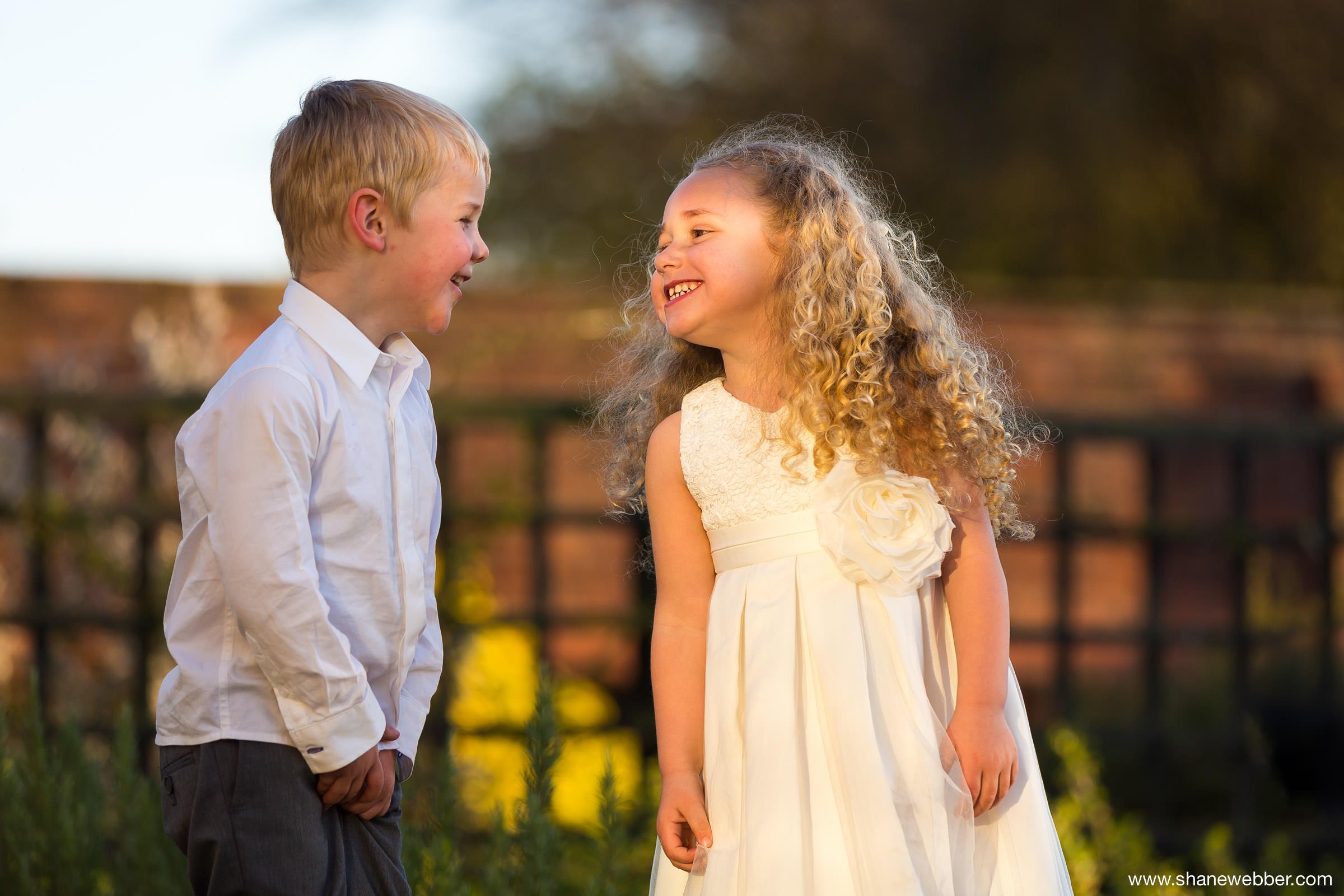 Natural Wedding Photo of Kids