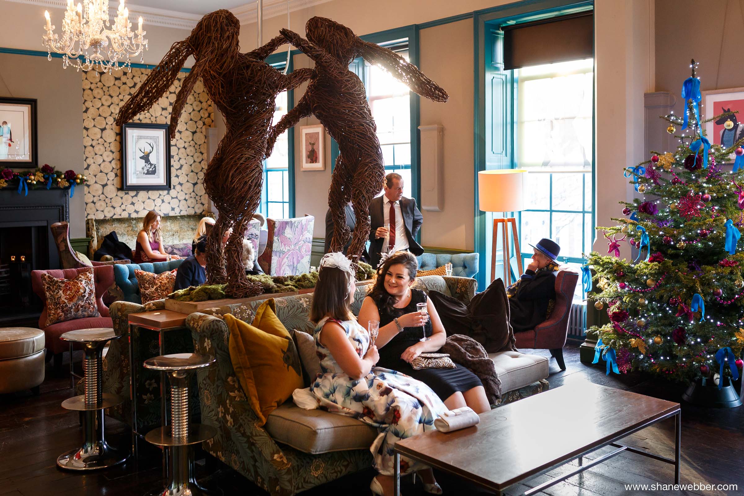 Natural wedding pictures