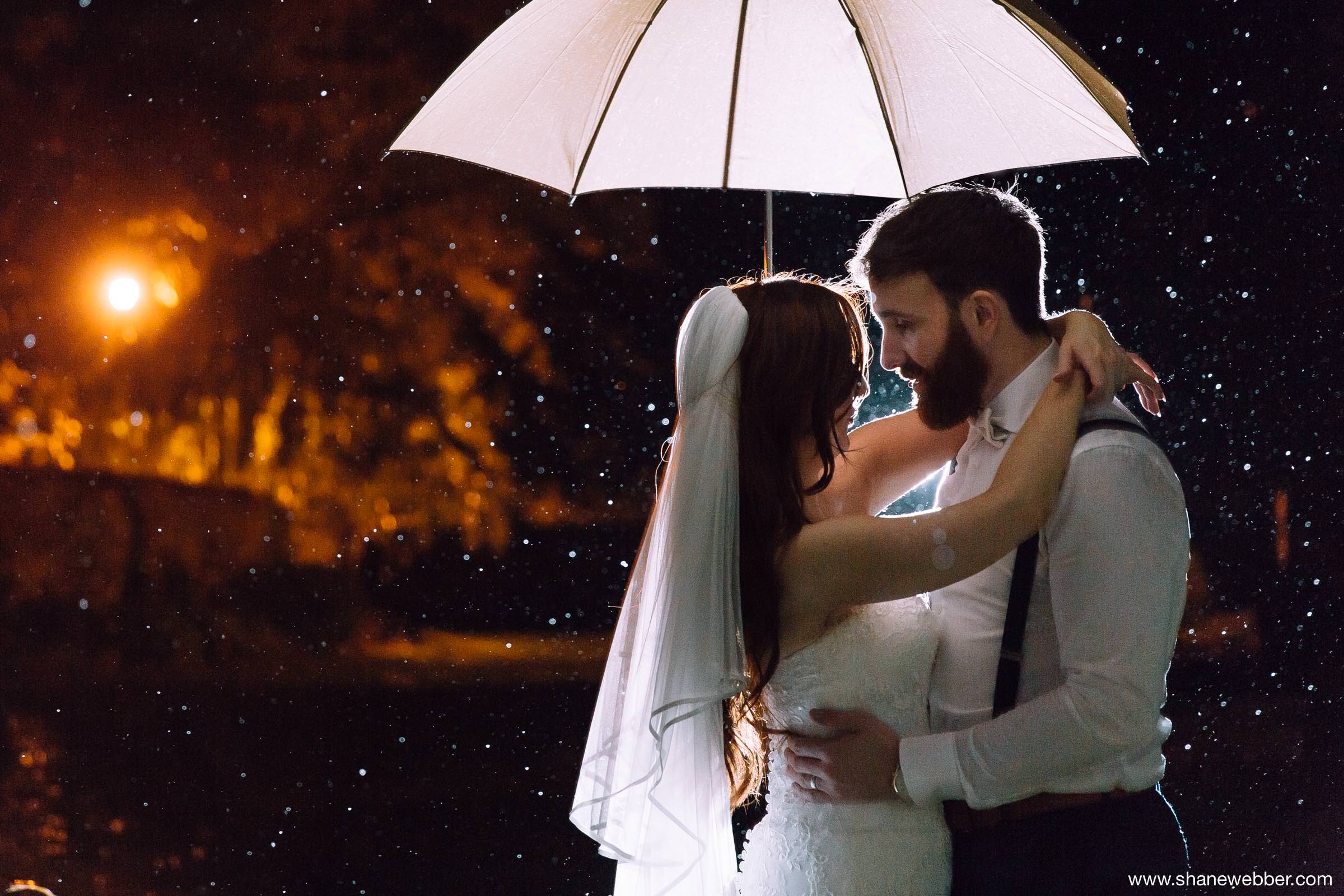 Wedding photo in the rain