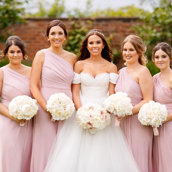 What your wedding flowers means