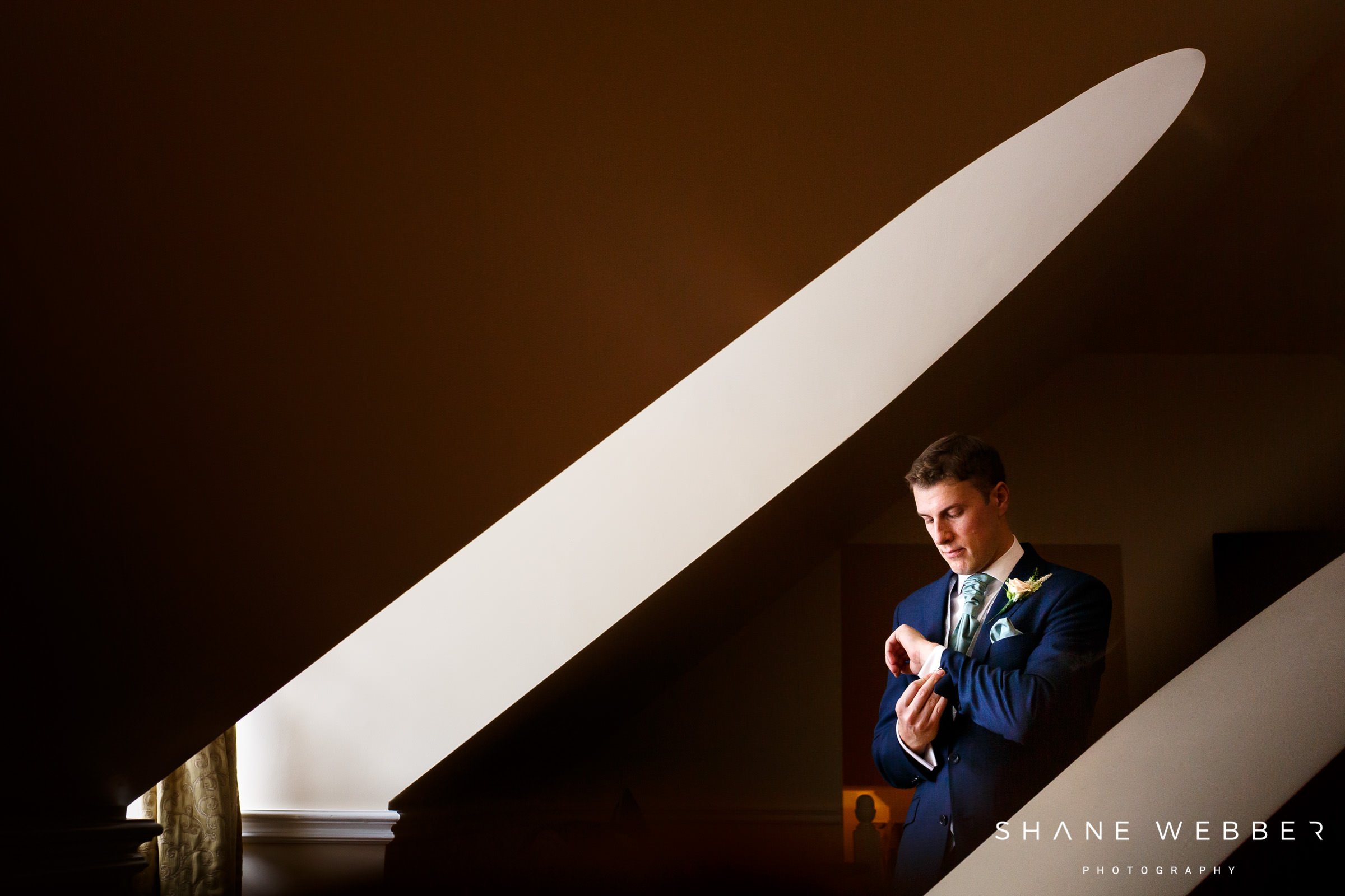 groom preparation photo ideas