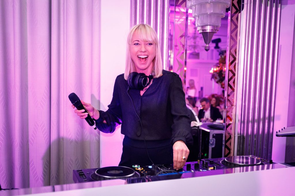 Sara Cox wedding DJ